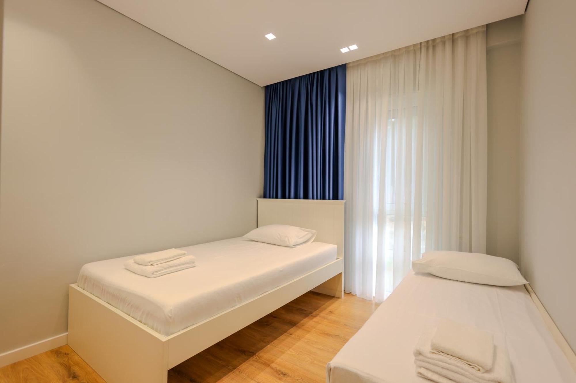 Sanpietro Vacation Apartments Durres Exterior photo