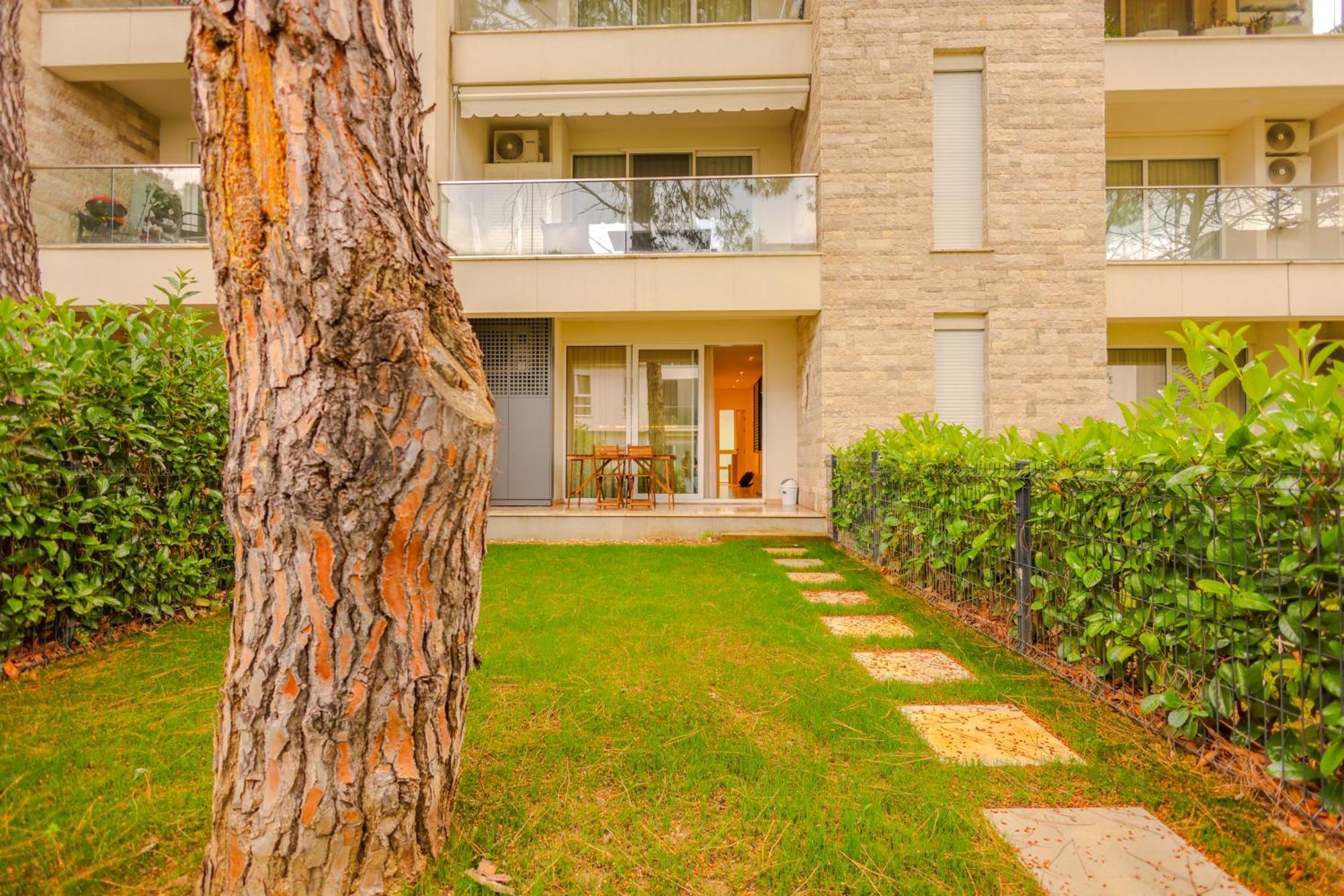 Sanpietro Vacation Apartments Durres Exterior photo