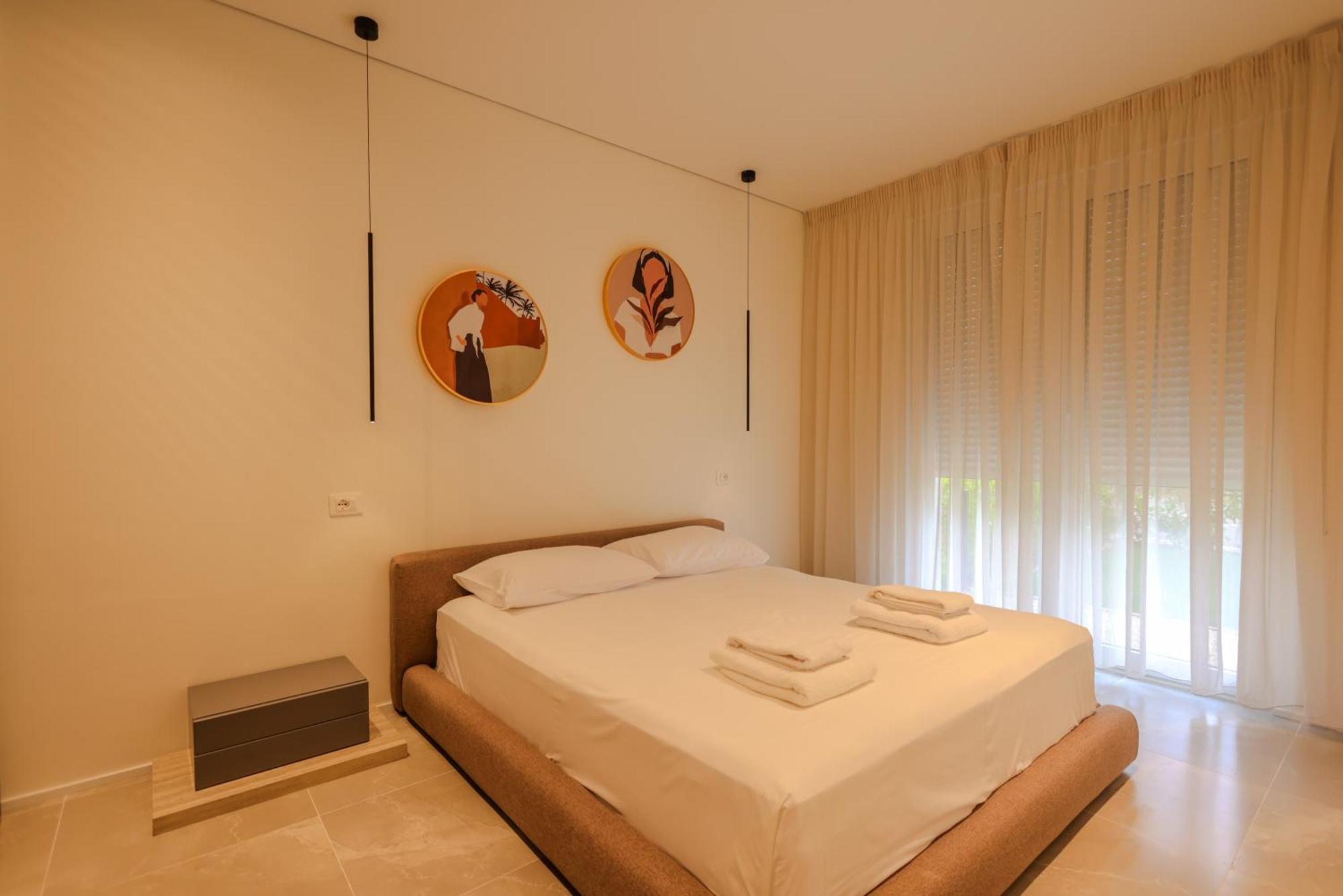 Sanpietro Vacation Apartments Durres Exterior photo